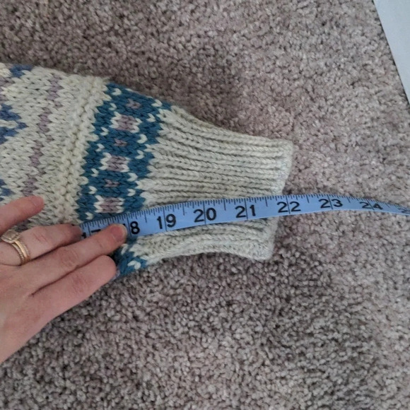 Tam O'Shanter Vintage Wool Sweater Size Large - Picture 9 of 10